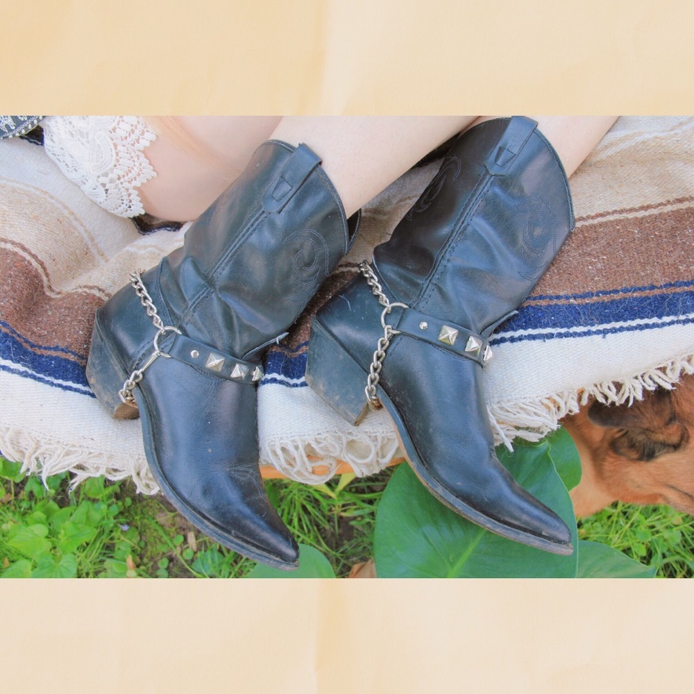 Vintage Capezio Cowboy Booties | Black